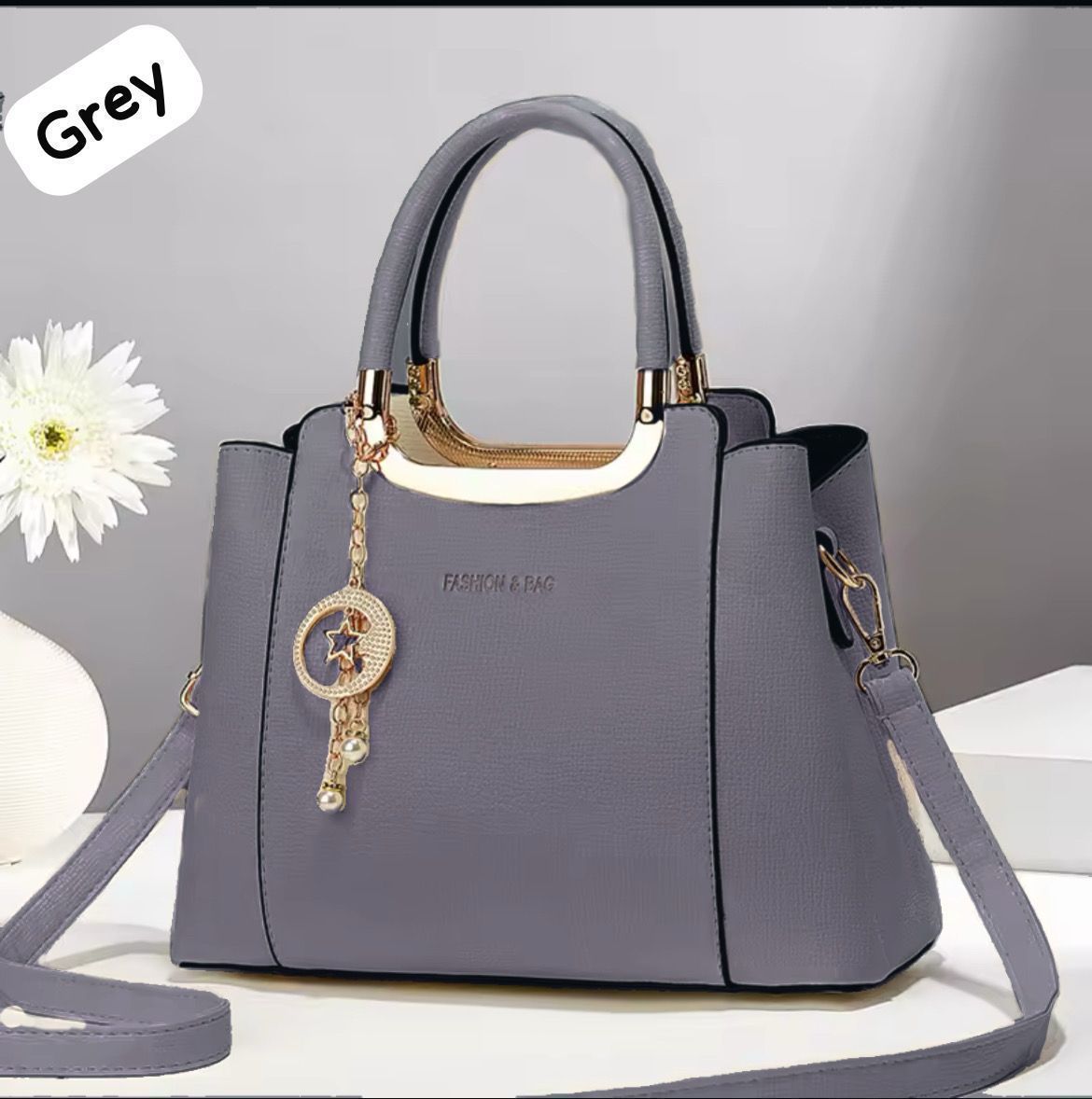 Cynthetic leather bag with keychain