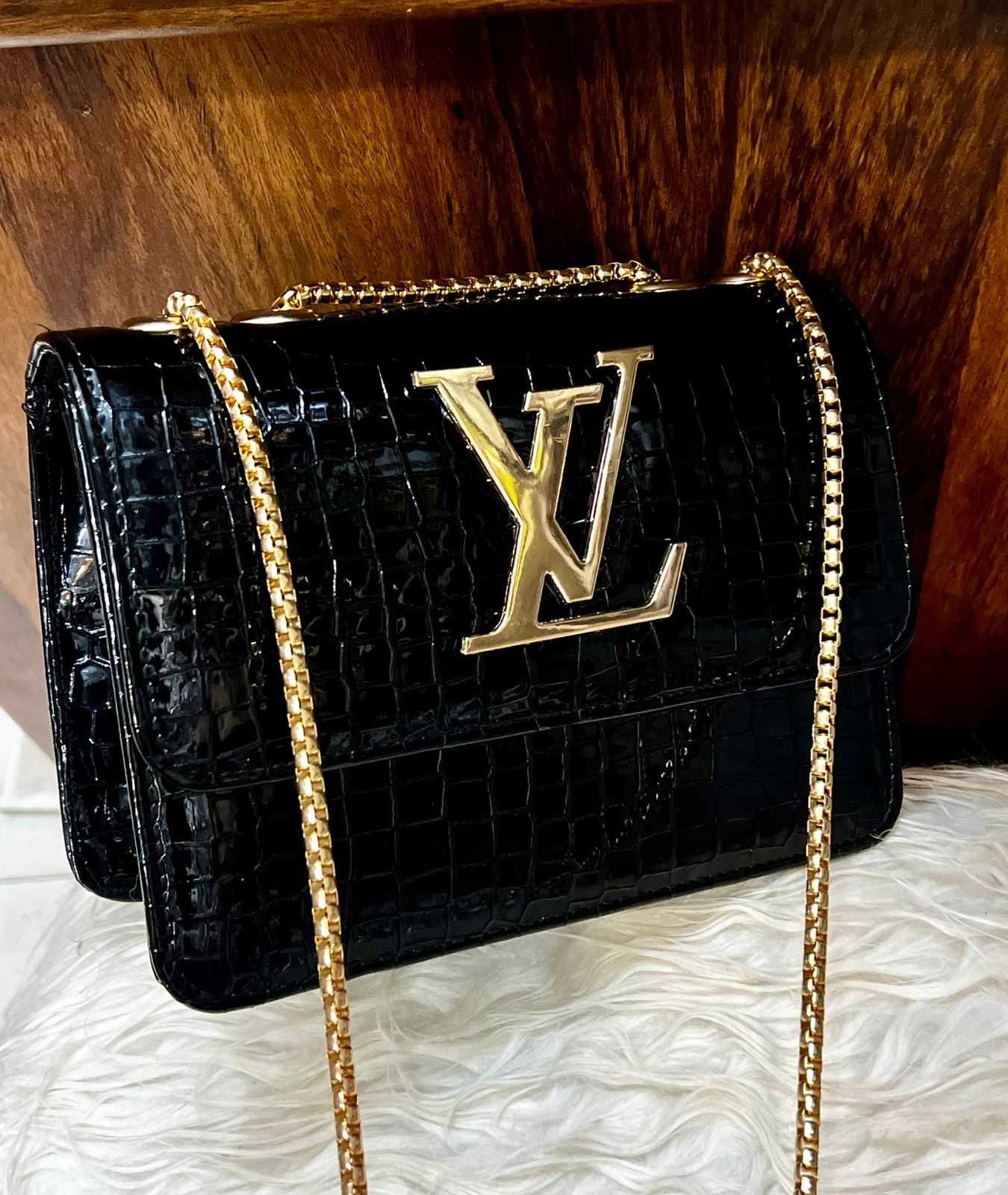 LV Crossbody (Wlc)